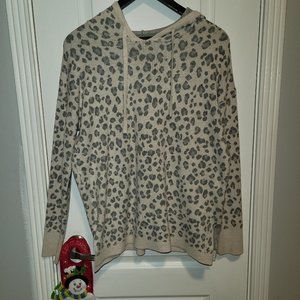 Super soft sweater with stretch